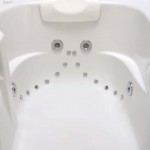 Air and water jets in the back area of an accessible hydrotherapy tub